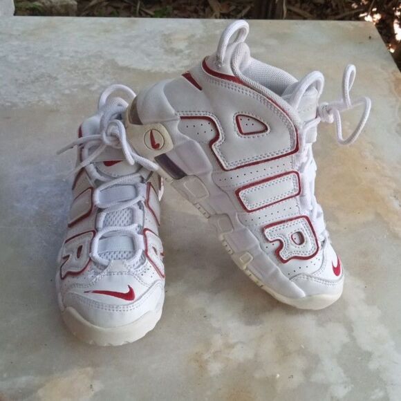 Nike Air More Uptempo Mid White Varsity Red Boys sz. 13C - Picture 1 of 8
